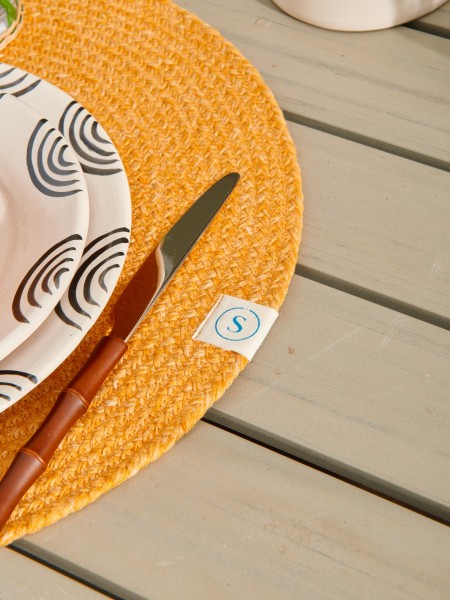 Madeira honey placemat 2